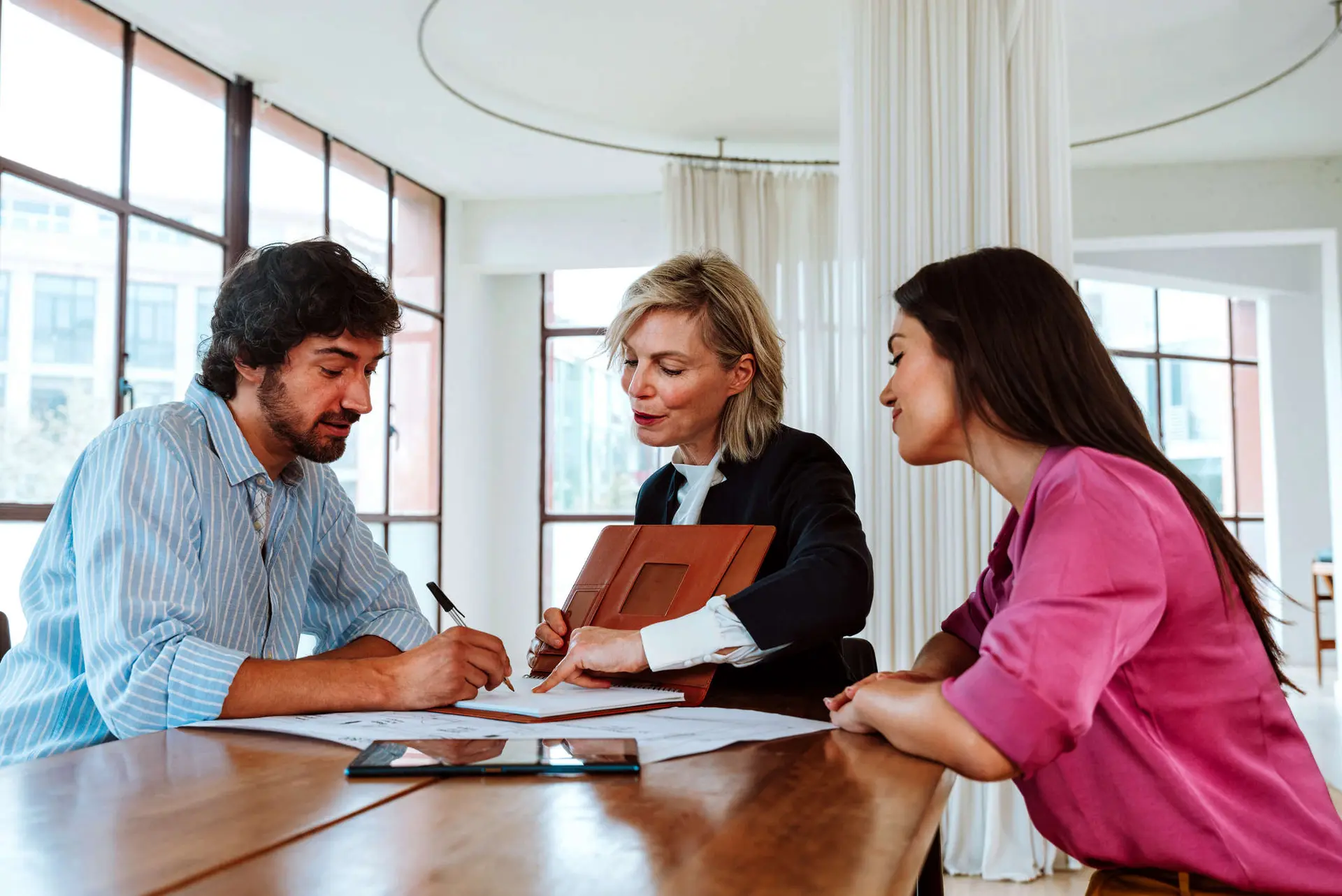 Why You Need a Property Advisor in Dubai, Not Just a Real Estate Agent.